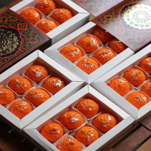Moti Chur ladoo candle